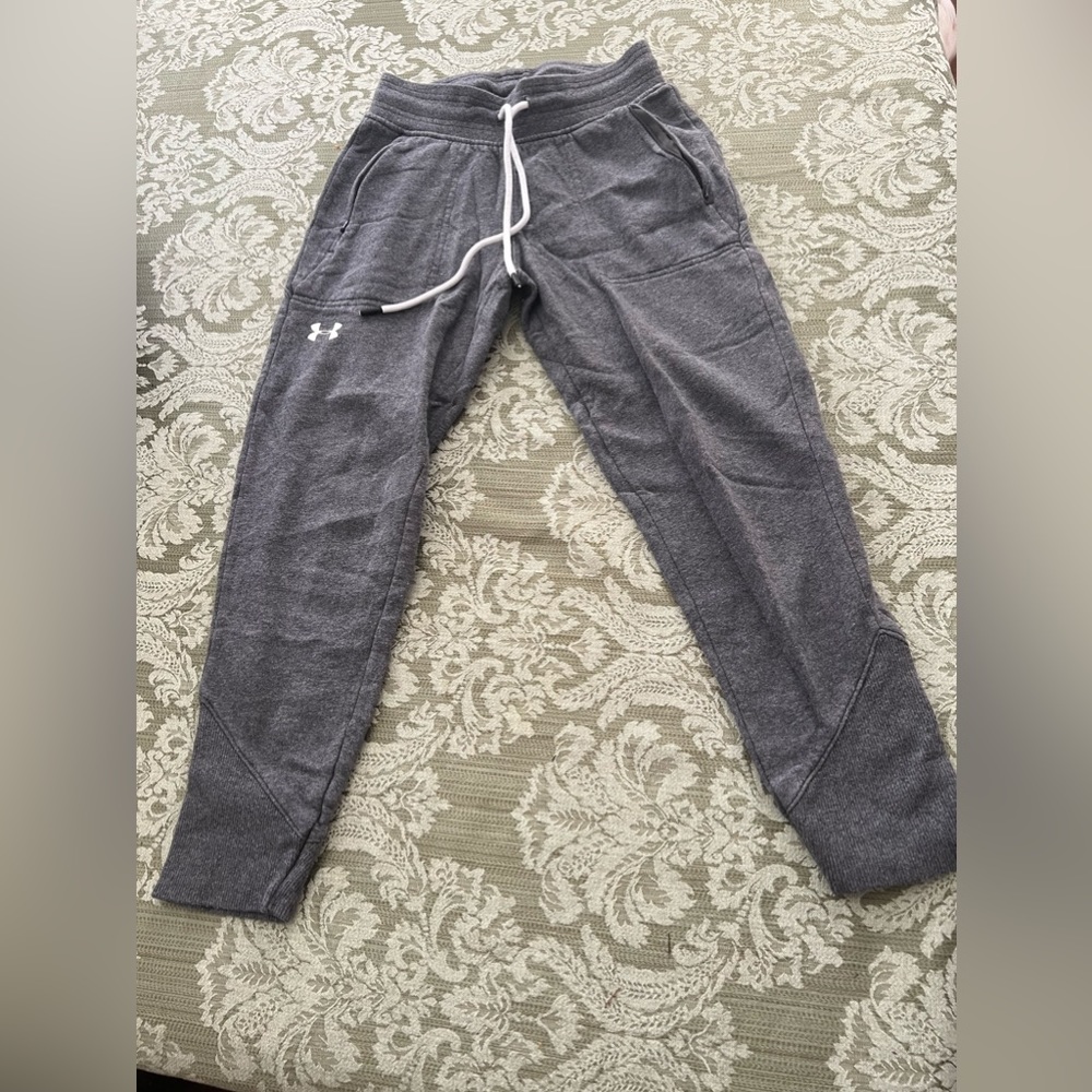 UA capris joggers